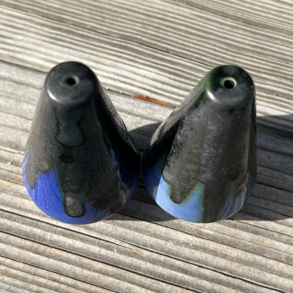 VTG Drip Glaze Ceramic Conical Blue Black Salt & Pepper Shaker Set, 3.5 in MCM - Picture 5 of 7